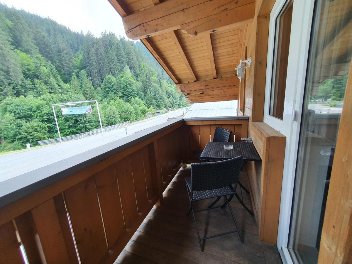 Glemmy Appartements Viehhofen Exterior foto